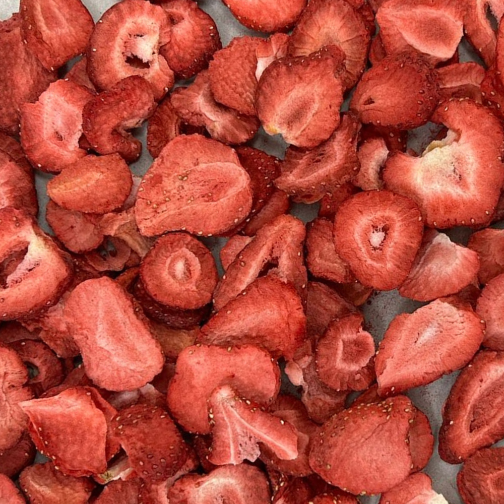Freeze Dried Strawberry Slices - Organic