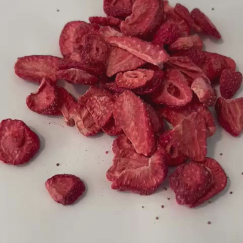 Freeze Dried Strawberry Slices - Pure & Good Foods